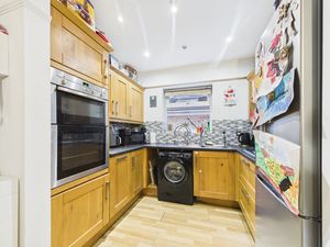 Kitchen- click for photo gallery
